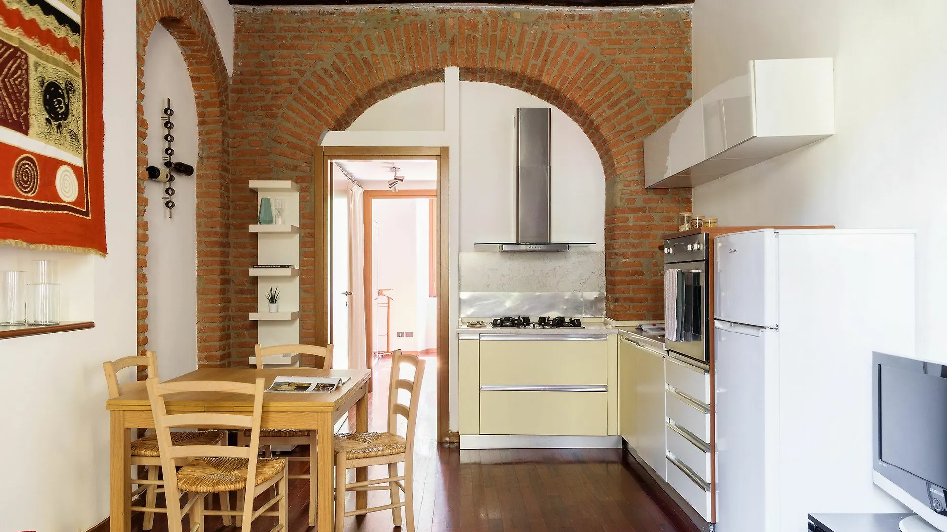 Home At Hotel Porta Romana - Carita Apt Milan